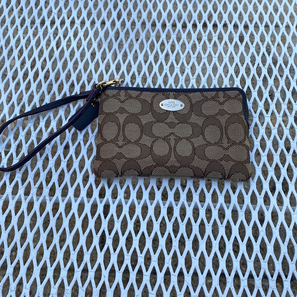 Coach wristlet purse